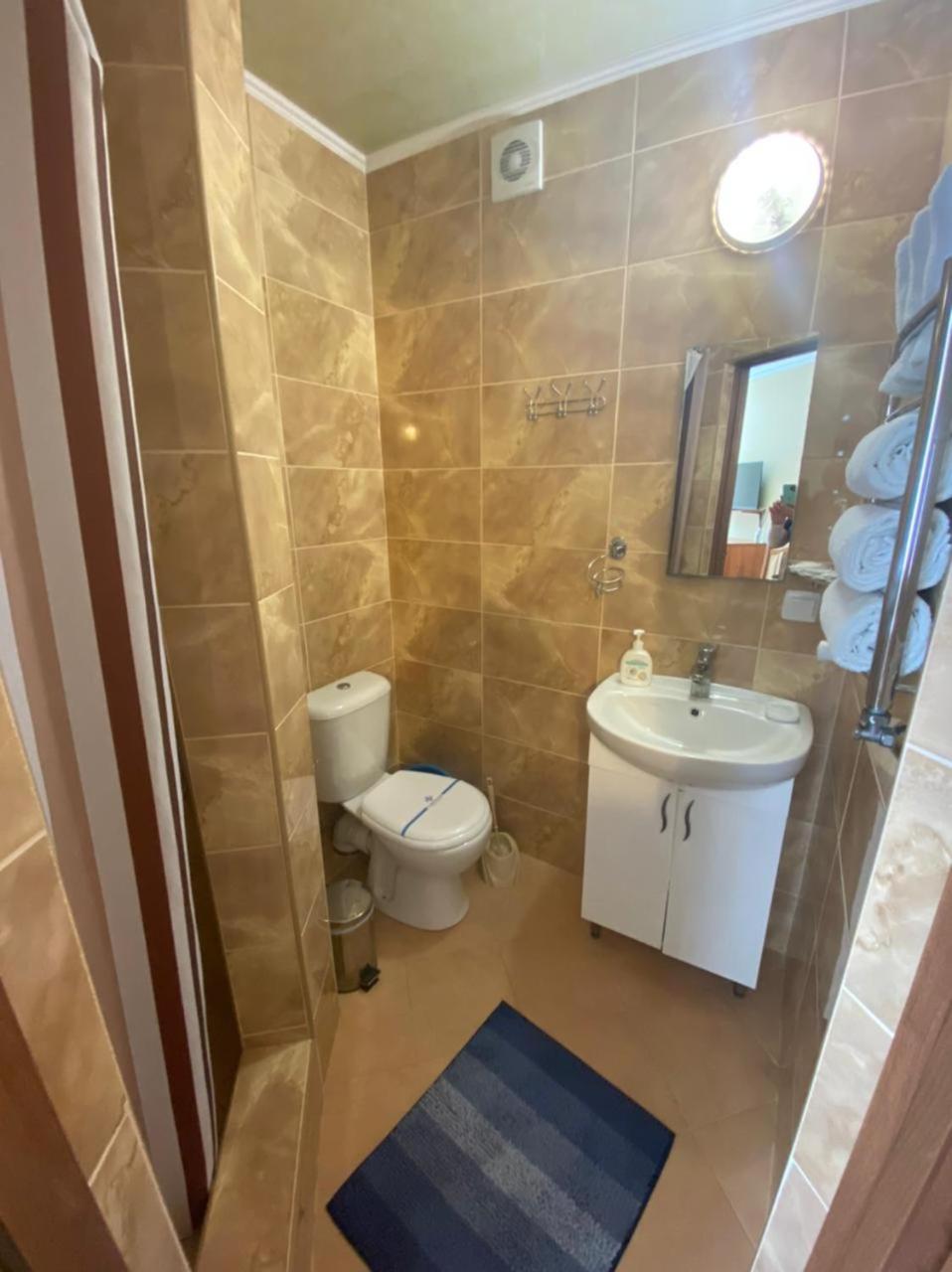 Hotel Three Korony Skhidnytsia ภายนอก รูปภาพ