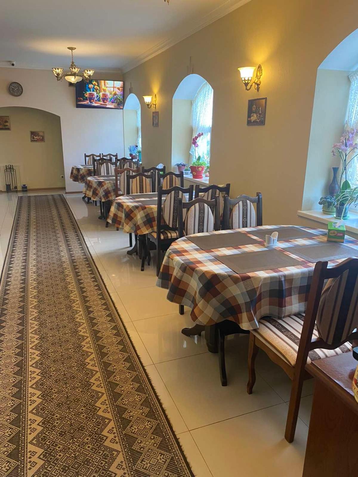 Hotel Three Korony Skhidnytsia ภายนอก รูปภาพ