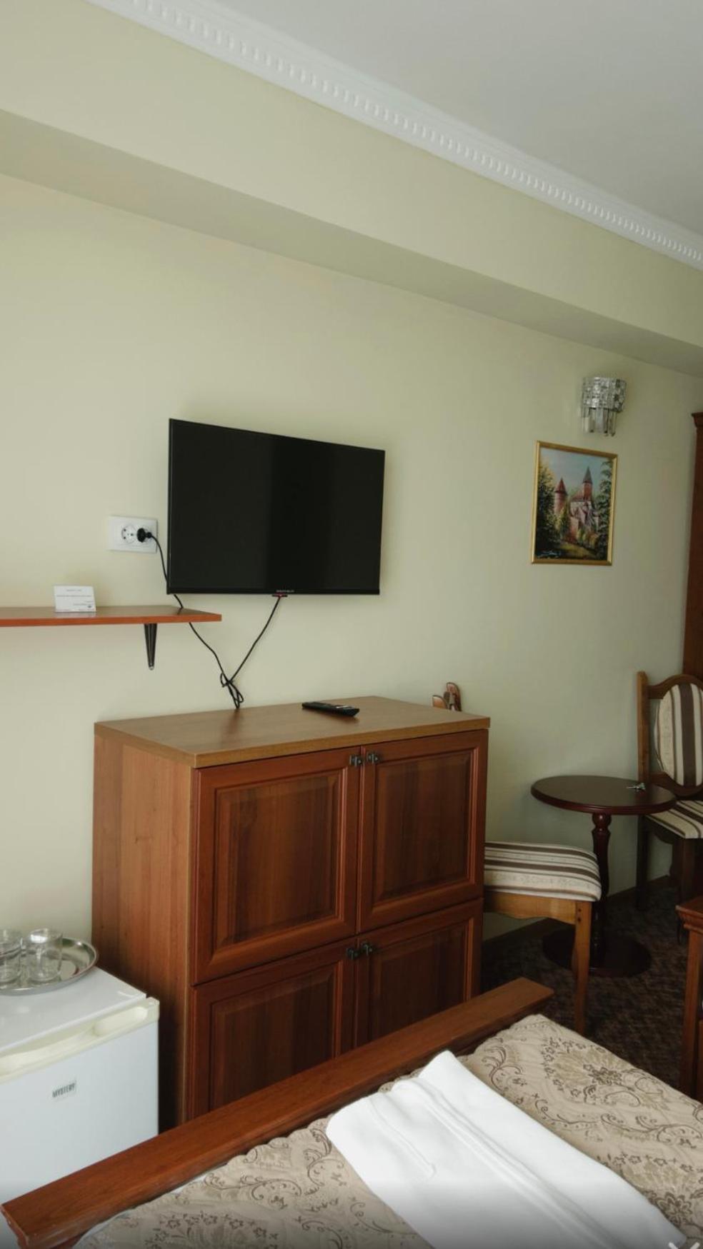 Hotel Three Korony Skhidnytsia ภายนอก รูปภาพ